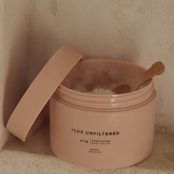Lux Unfiltered No 28 Exfoliating Body Polish - Picture 1 of 5